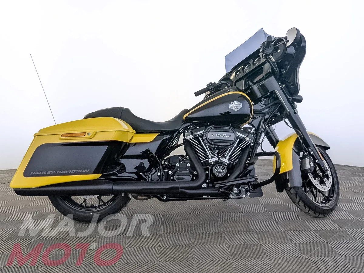 Harley-Davidson Street Glide Special