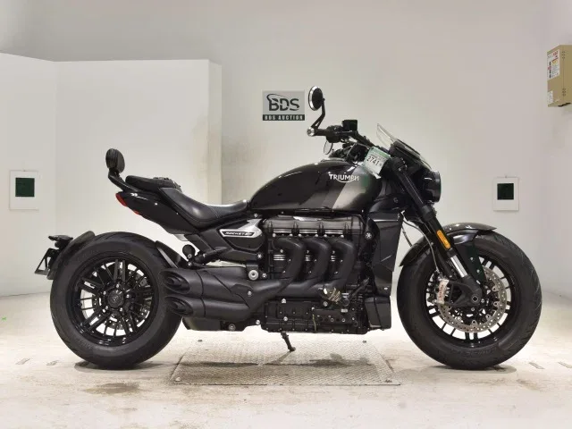 Triumph Rocket 3