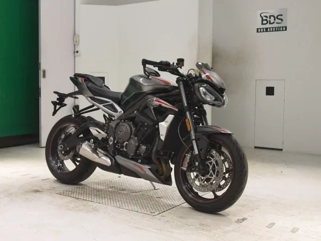 Triumph Street Triple