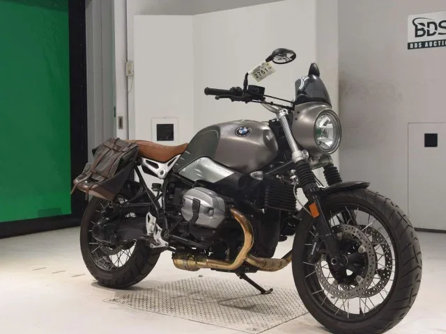 BMW R nine T Scrambler