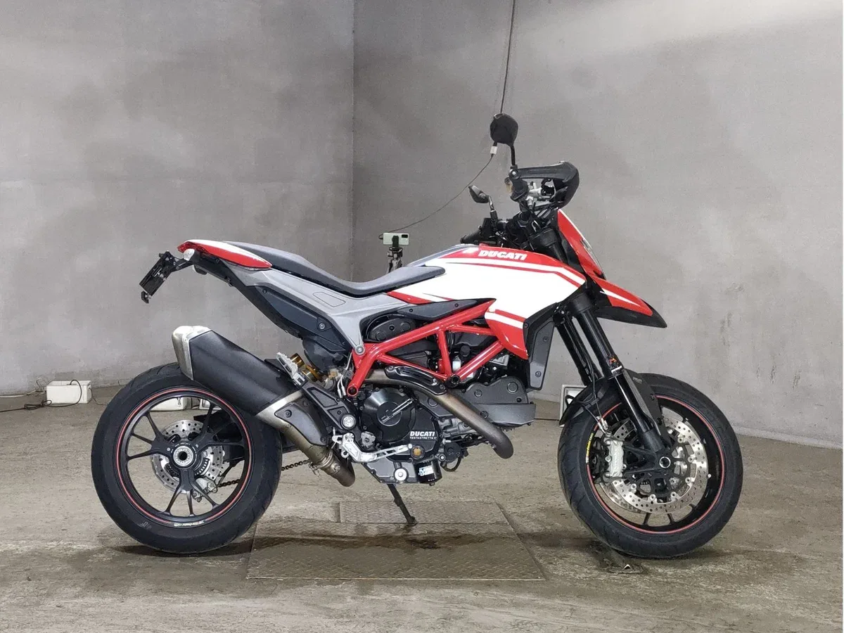 Ducati Hypermotard