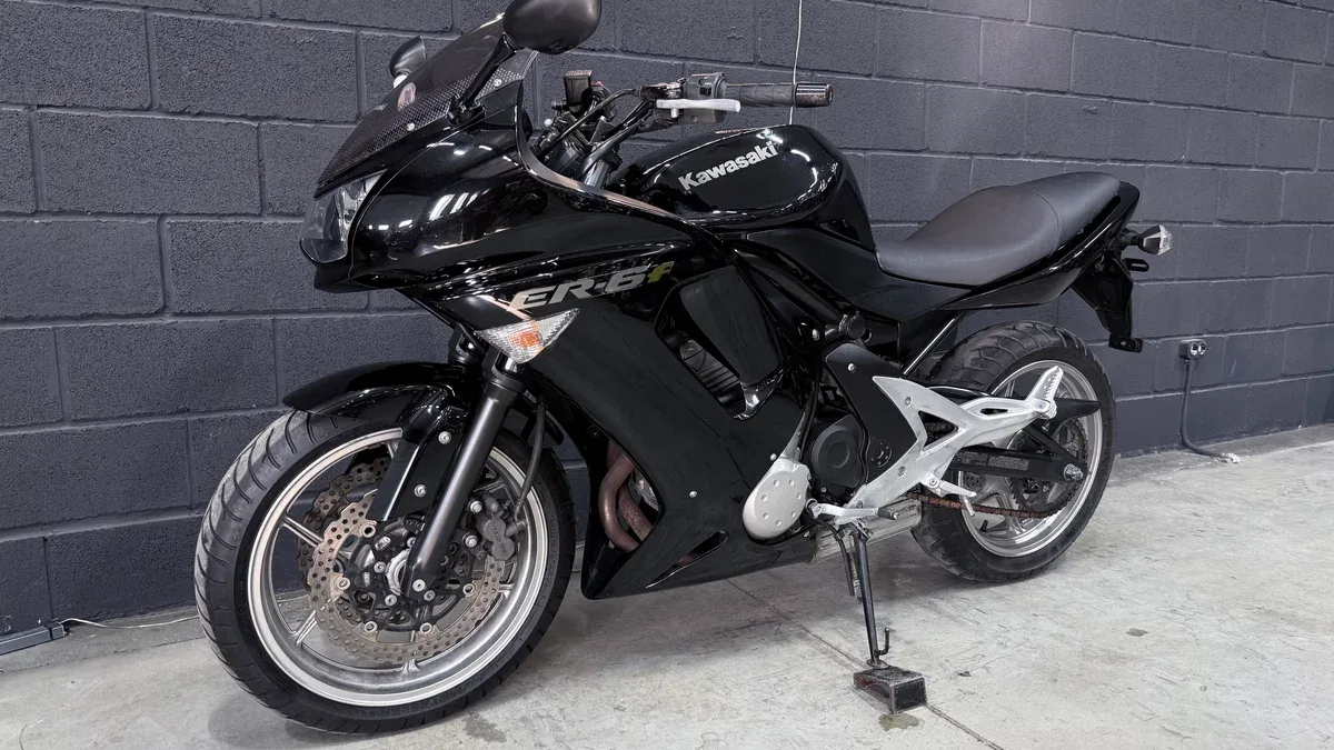 Kawasaki ER-6F (Ninja 650R)