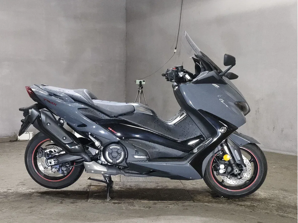 Yamaha TMAX
