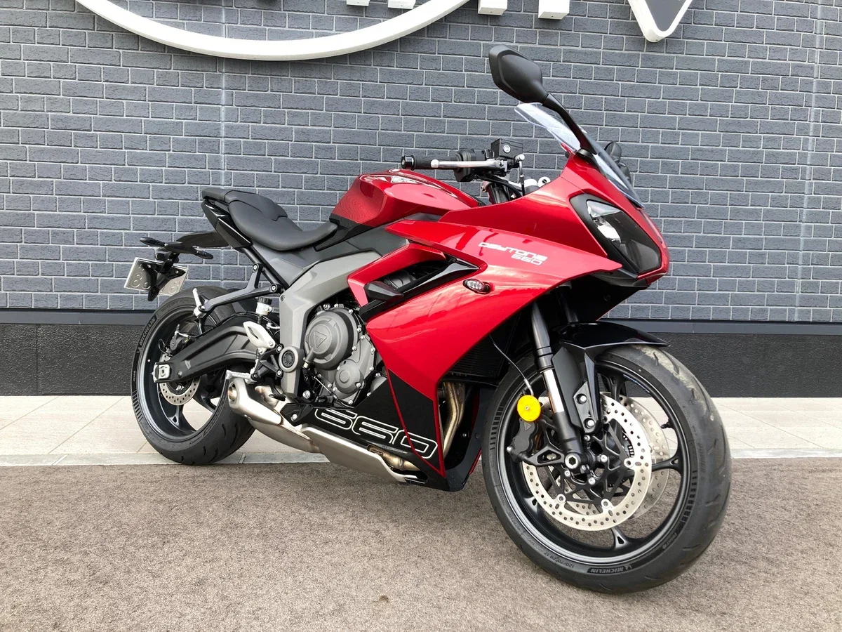 Triumph Daytona 660