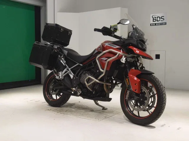Triumph Tiger 900