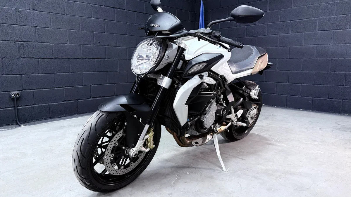 MV Agusta Brutale 675