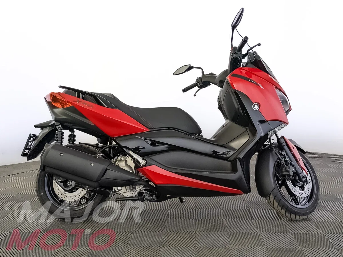 Yamaha XMAX