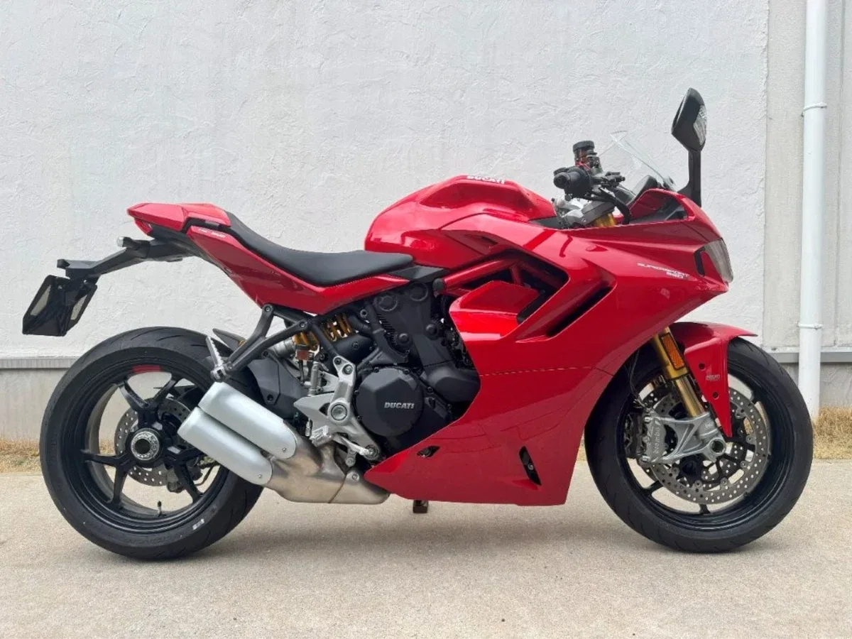 Ducati SuperSport
