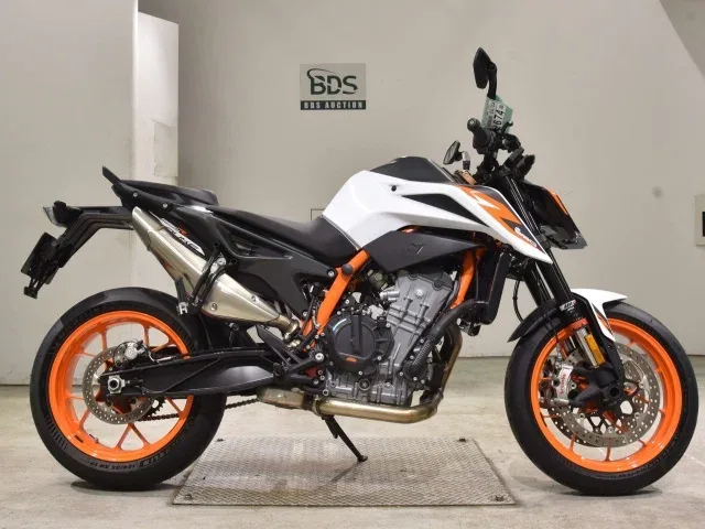 KTM AG 890 Duke R