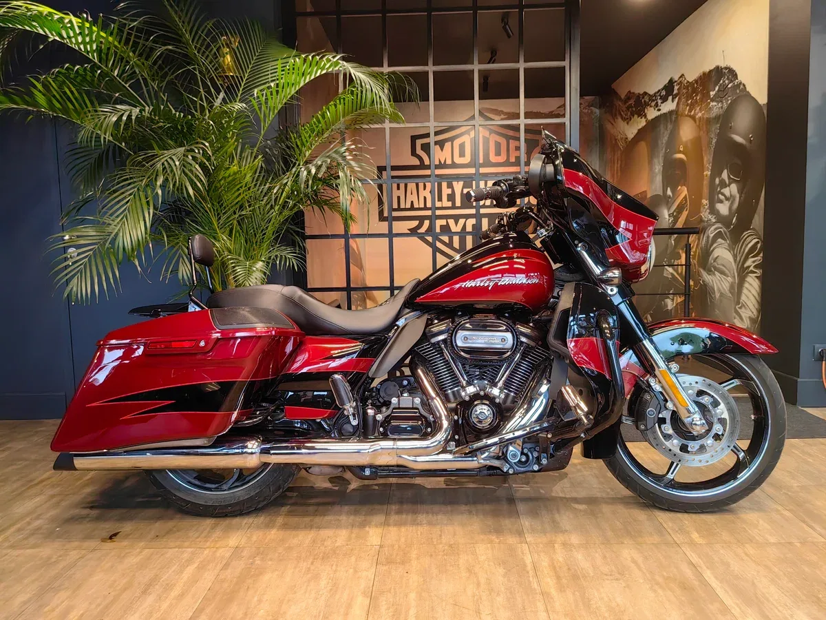 Harley-Davidson CVO Street Glide