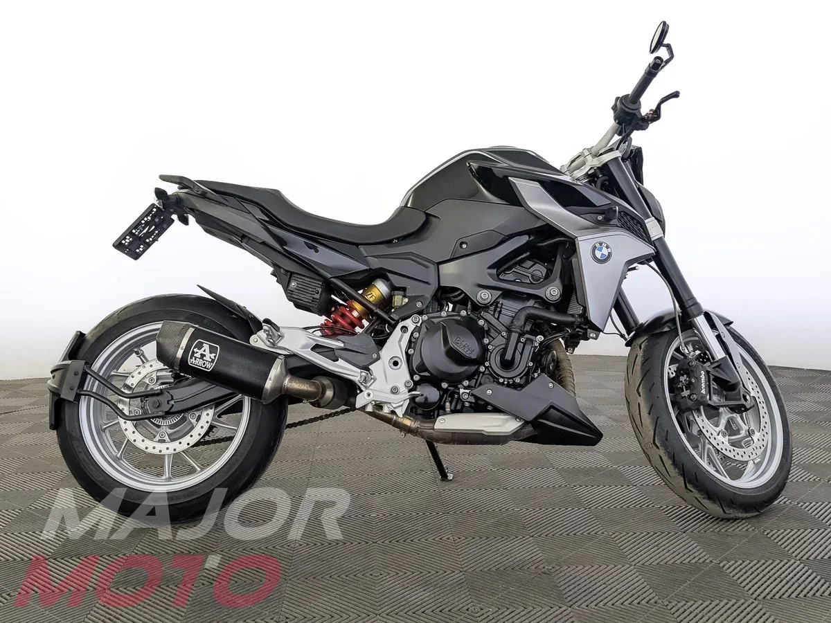 BMW F 900 R