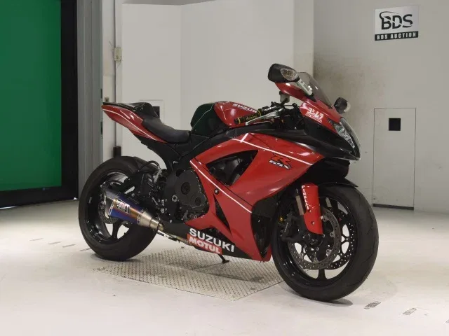 Suzuki GSX-R750