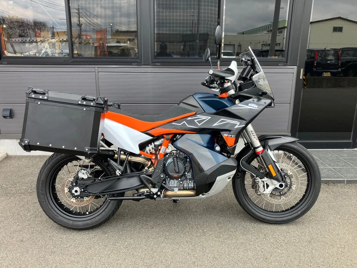 KTM AG 890 Adventure R