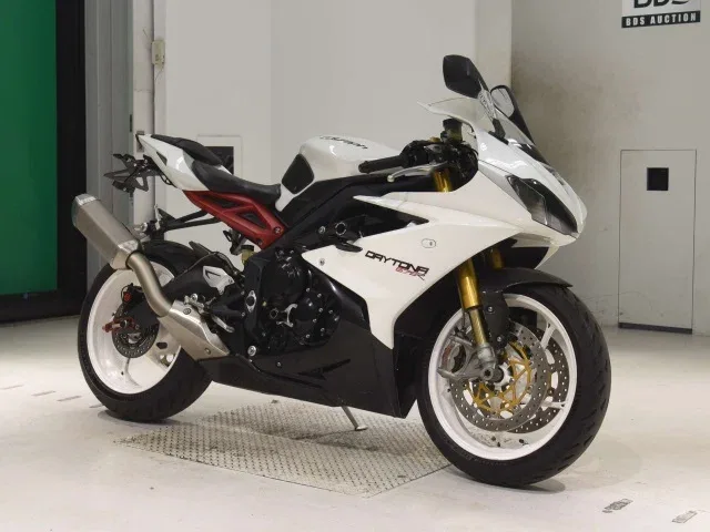 Triumph Daytona 675