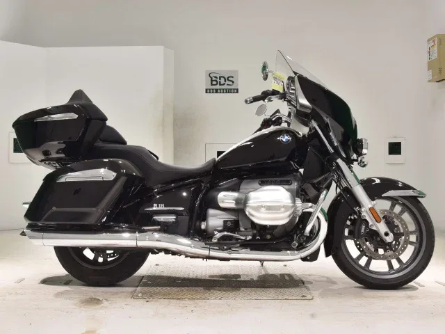 BMW R18