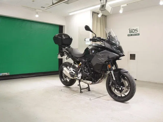BMW F 900 XR