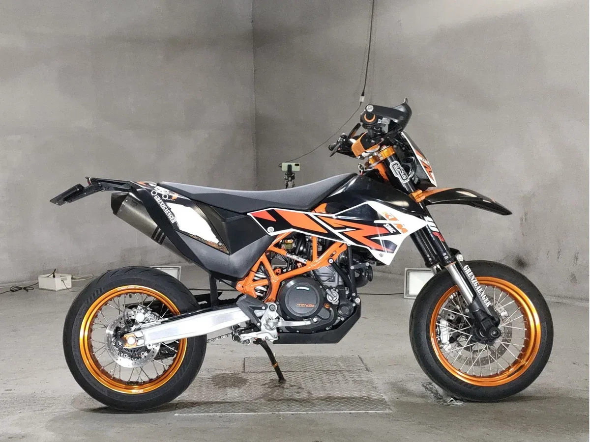 KTM AG 690 SMC R