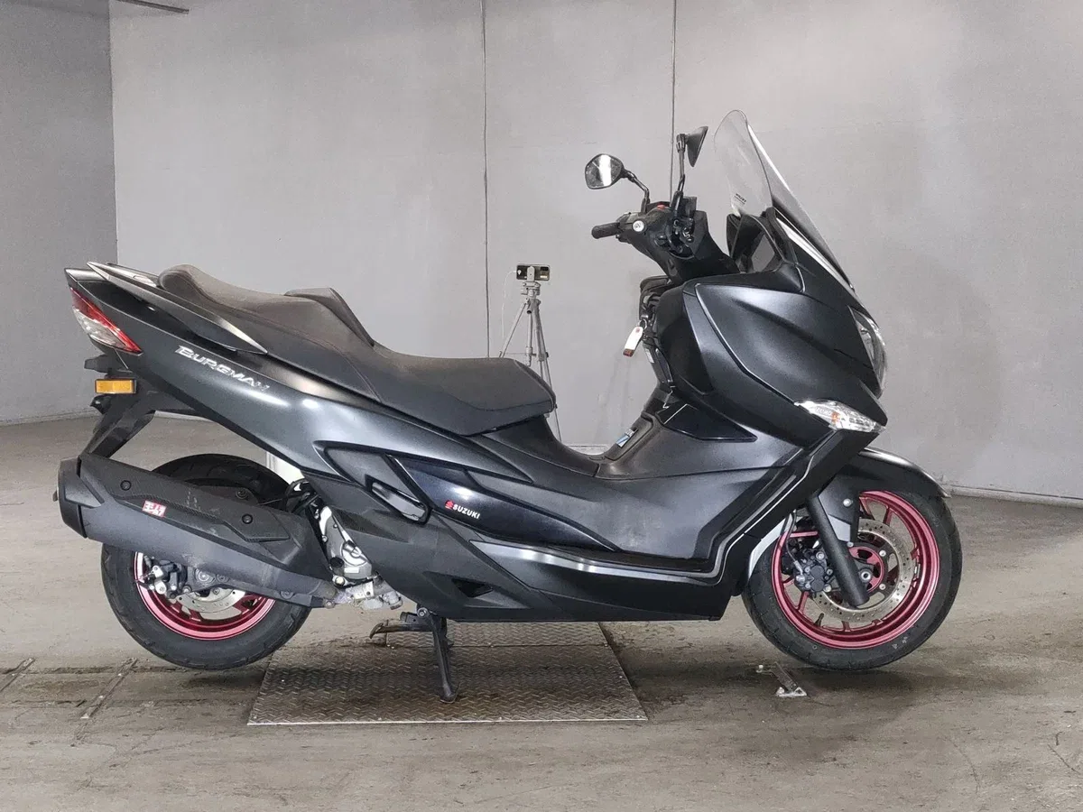 Suzuki Burgman 400