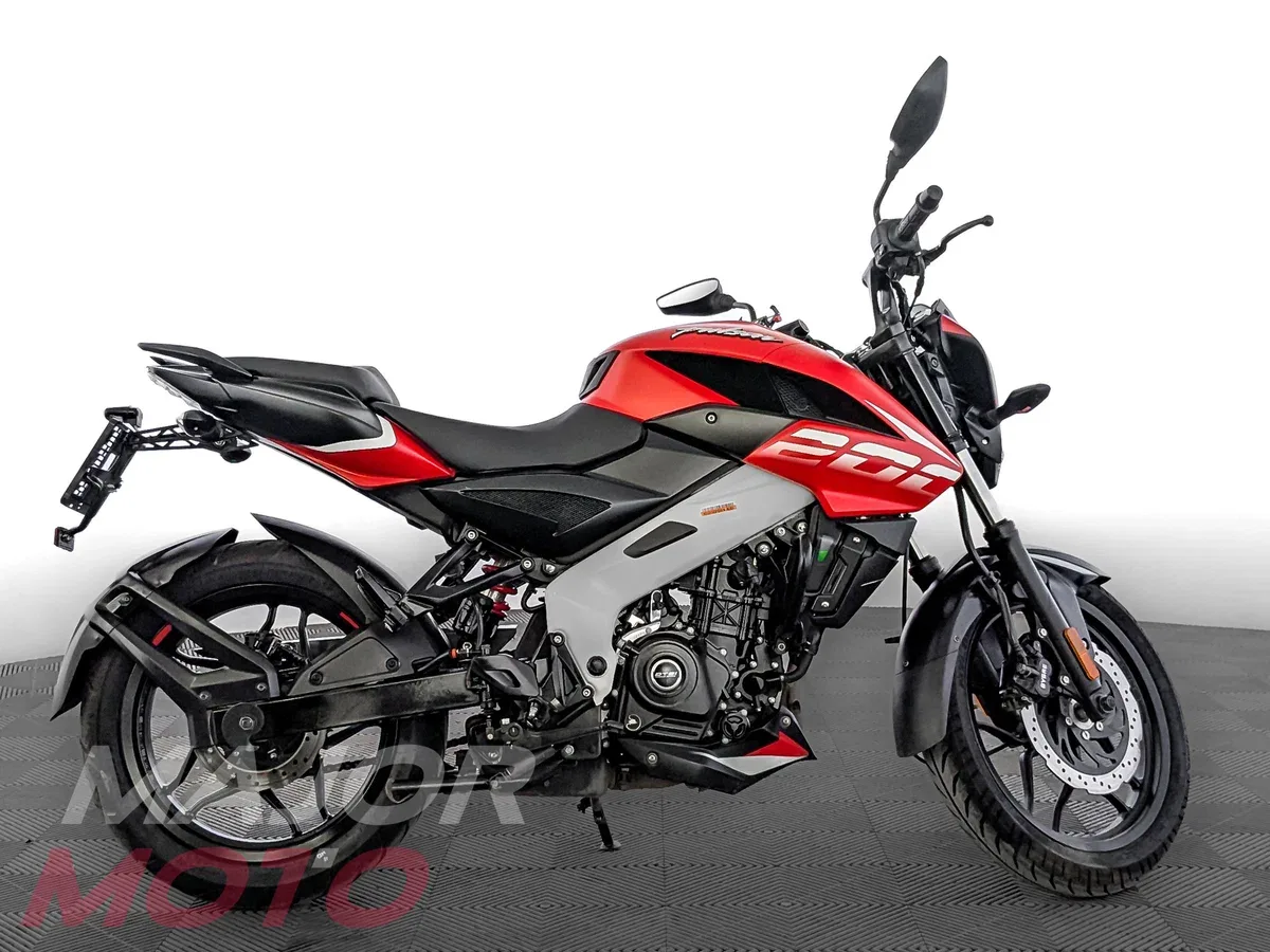 Bajaj Pulsar NS 200