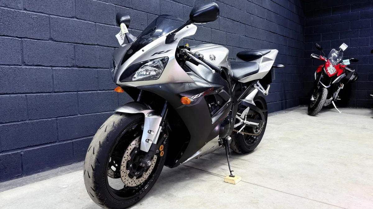 Yamaha YZF-R1