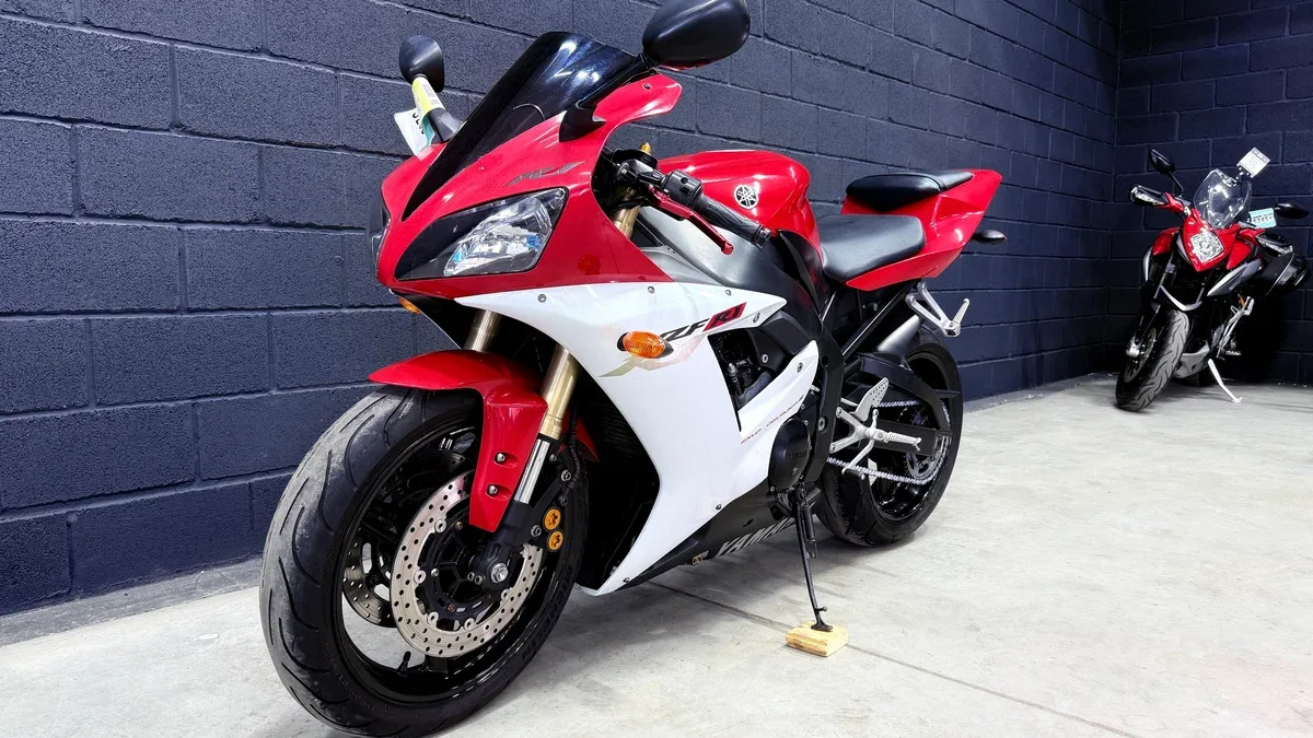 Yamaha YZF-R1