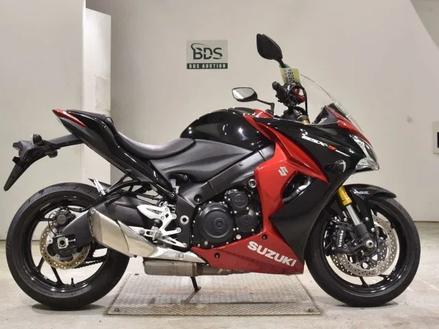 Suzuki GSX-S 1000 F