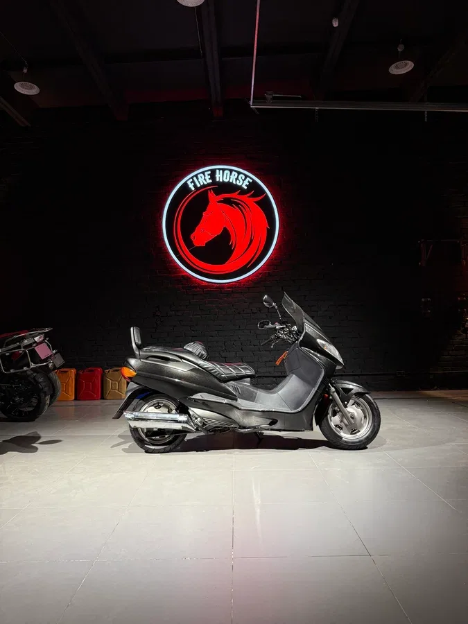Suzuki Burgman 400