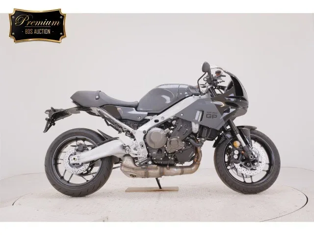 Yamaha XSR900