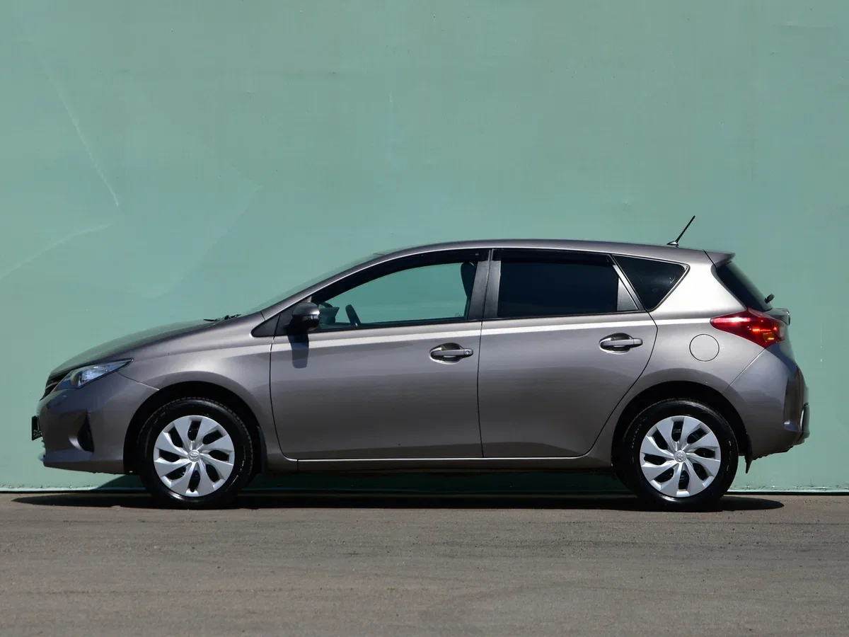 Toyota Auris II