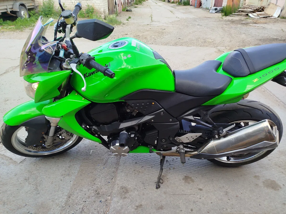 Kawasaki Z1000