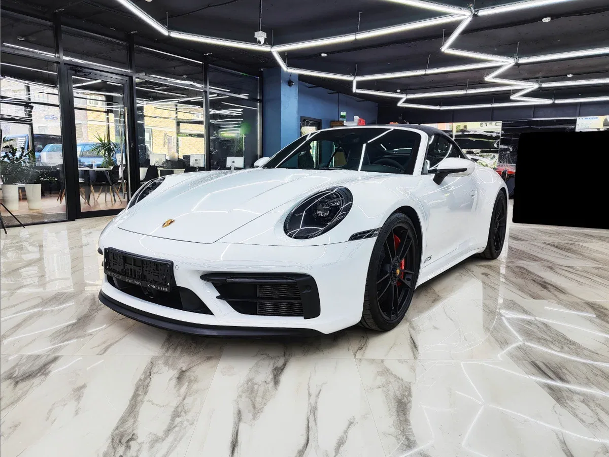 Porsche 911 VIII (992)