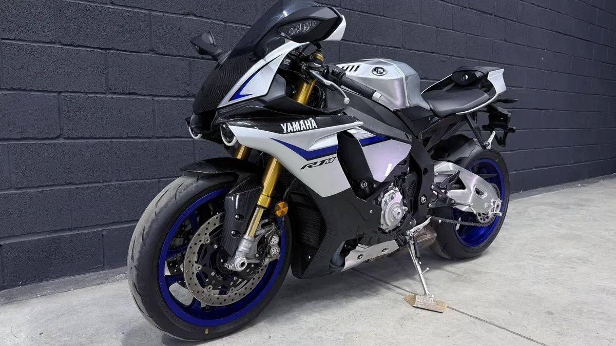 Yamaha YZF-R1