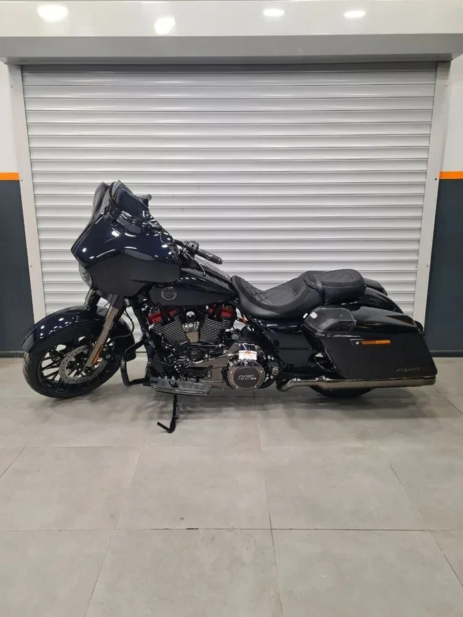 Harley-Davidson CVO Street Glide