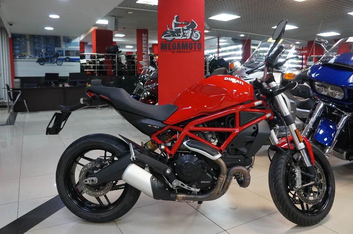 Ducati Monster 797