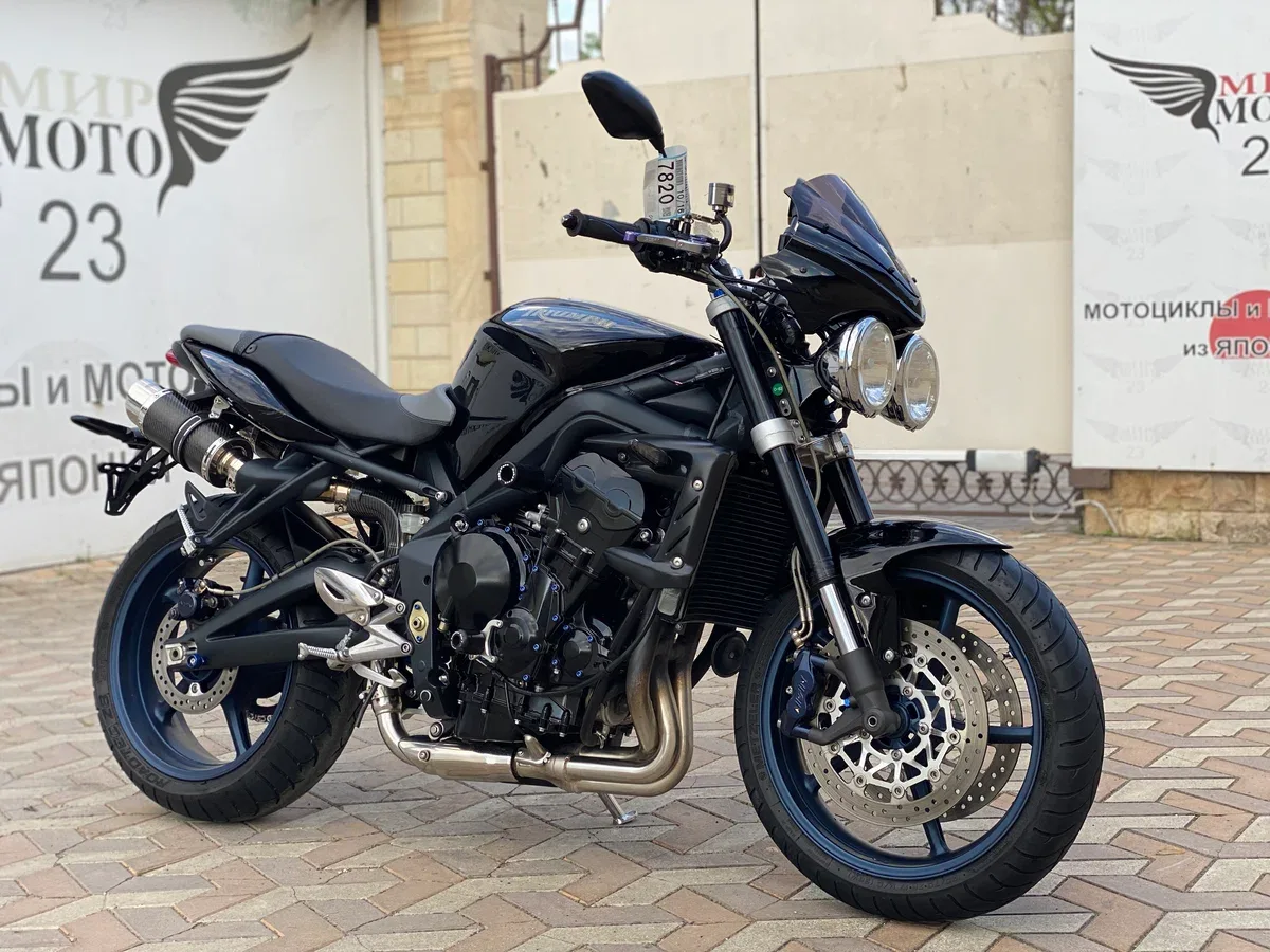 Triumph Street Triple