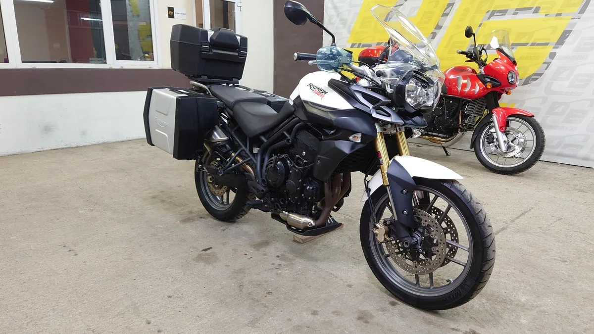 Triumph Tiger 800