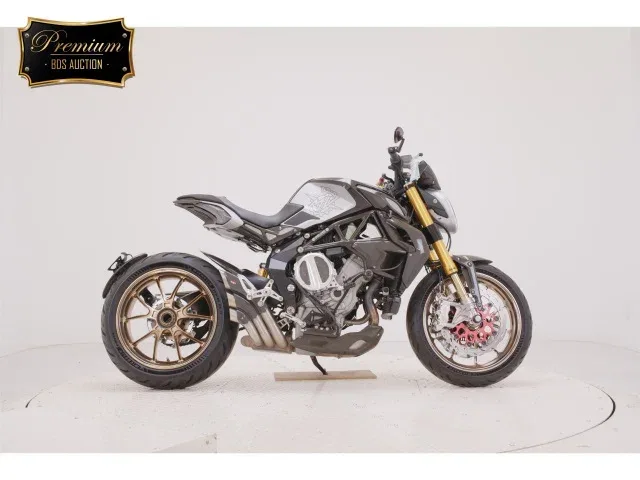 MV Agusta Brutale 800
