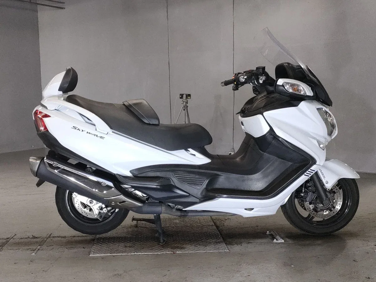 Suzuki Burgman 650