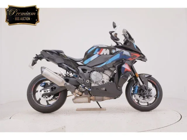 BMW M 1000 XR