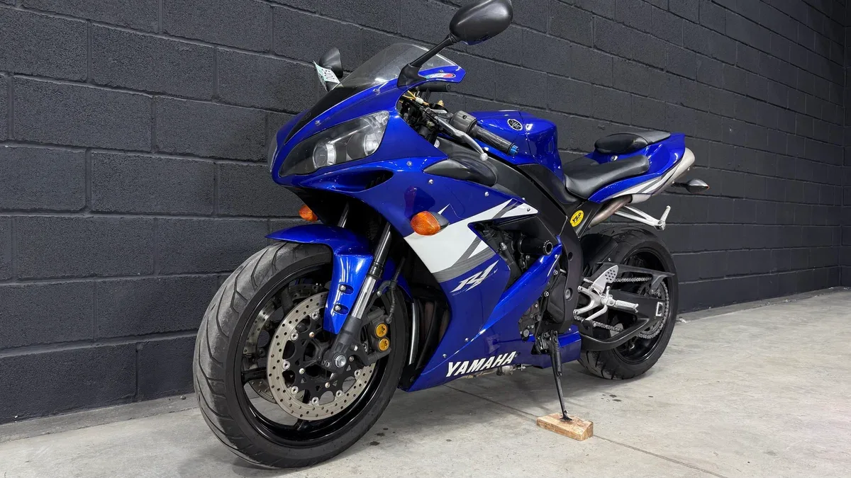 Yamaha YZF-R1