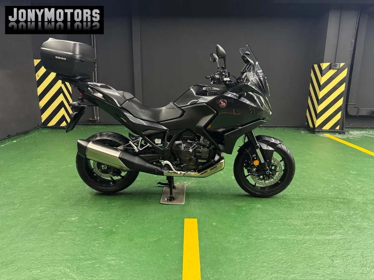Honda NT1100