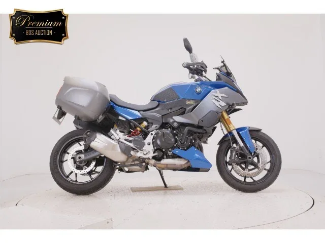 BMW F 900 XR