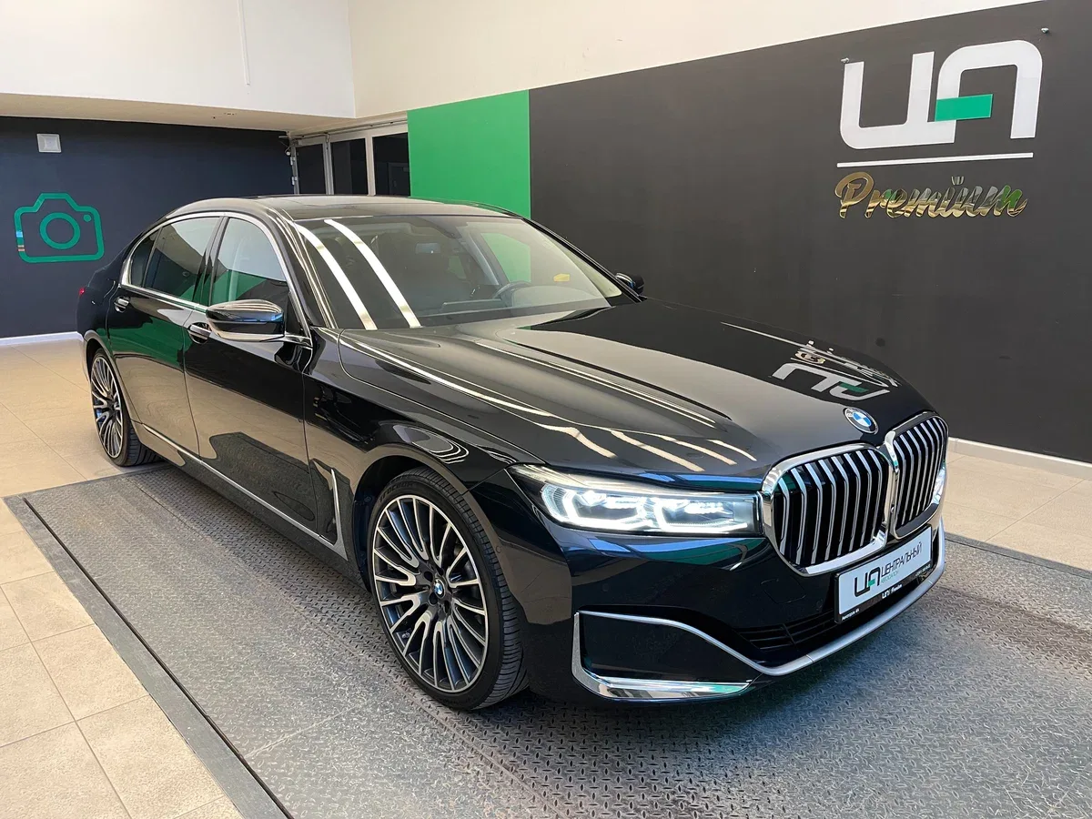 BMW 7 серии VI (G11/G12) Рестайлинг