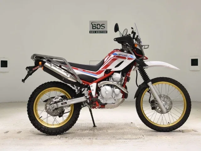 Yamaha XT250 Serow