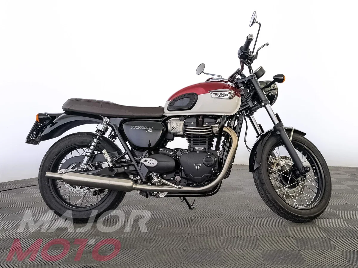 Triumph Bonneville T100