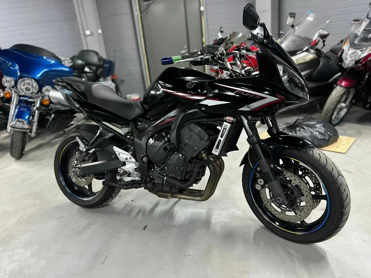 Yamaha FZ6