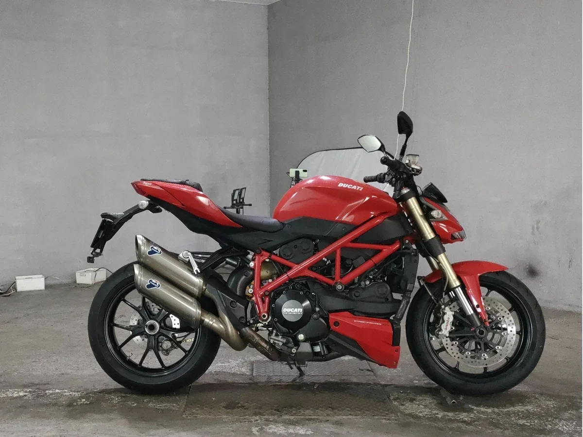 Ducati Streetfighter