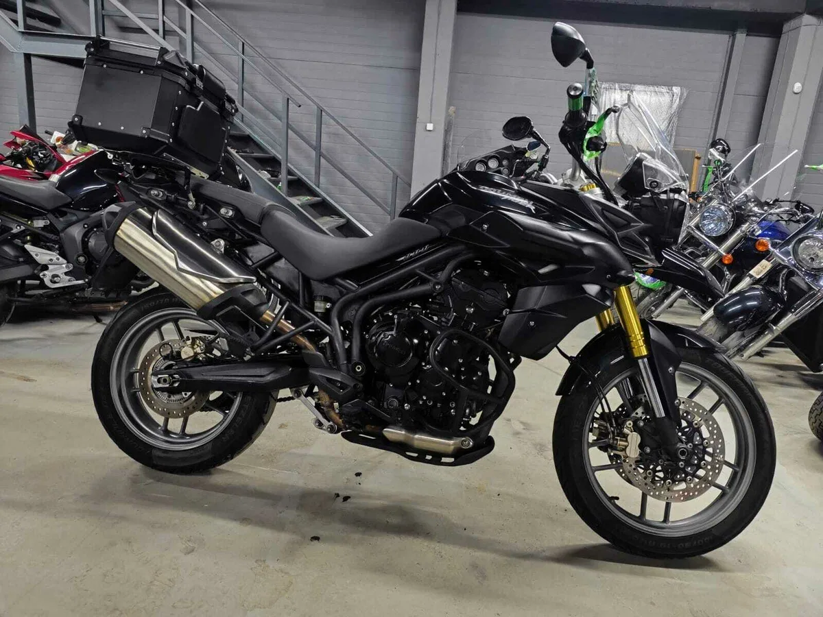 Triumph Tiger 800