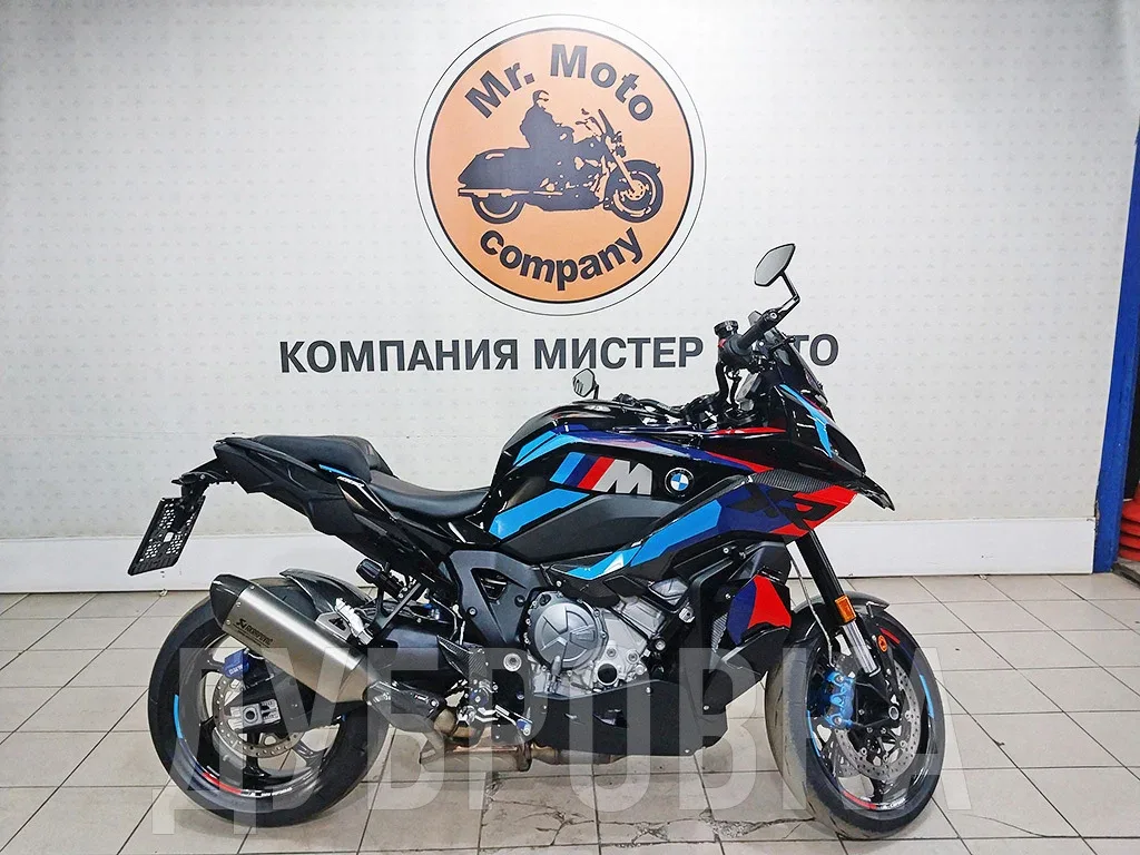 BMW M 1000 XR