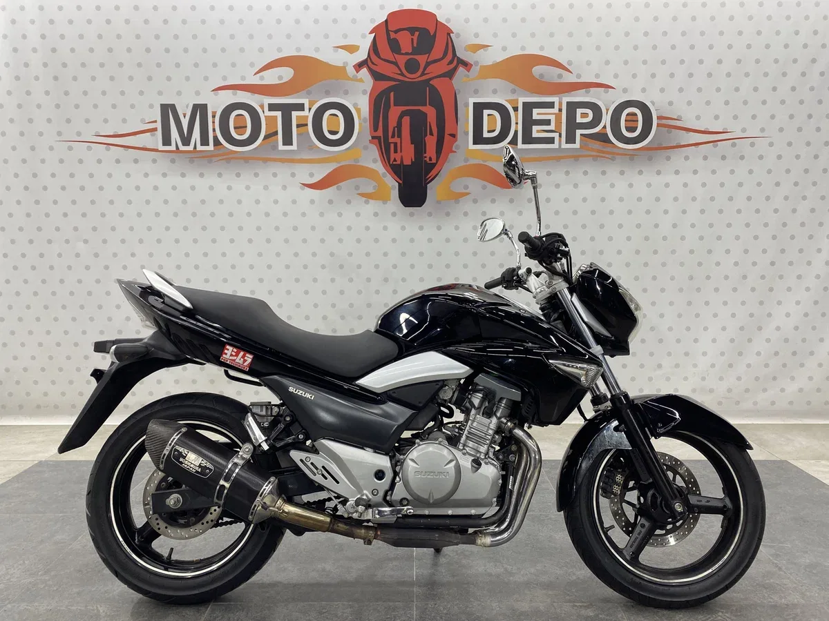 Suzuki GW250